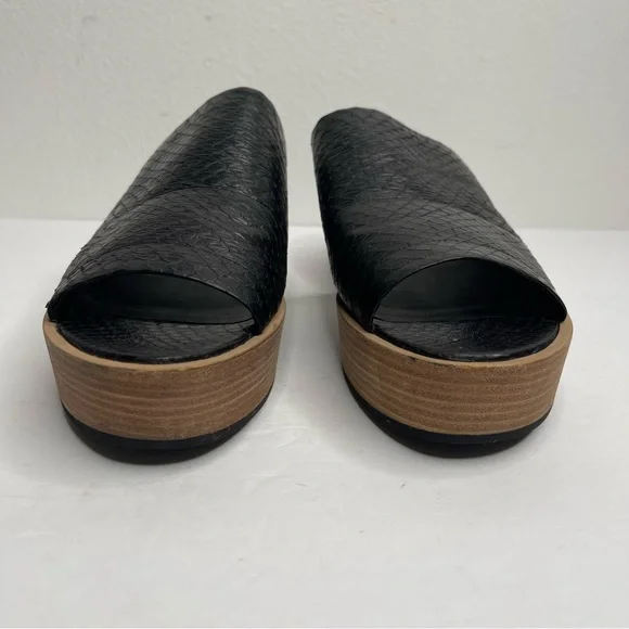 Vince Saskia Black Leather Snake Embossed Slide Flatform Sandal Size 8M Comfort - Picture 4 of 17